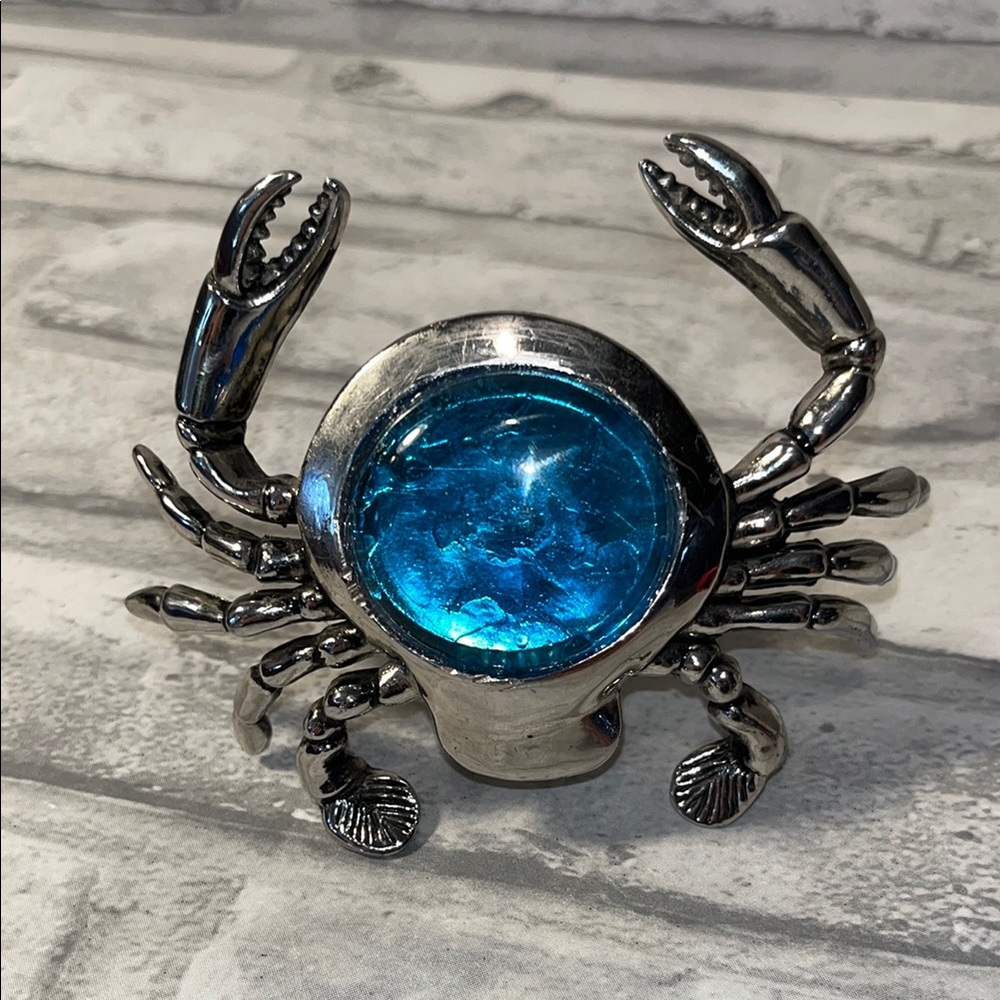 Silver Crab wine bottle top stopper with Blue Gem
